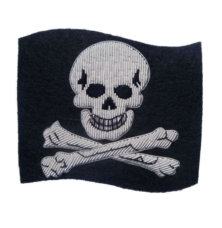 Black Jolly Rogers flag with silver grinning skull and crossbones
