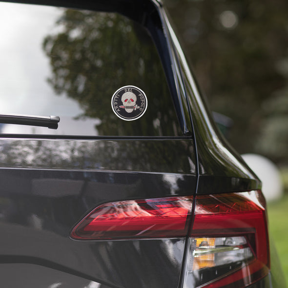 Arditi del Popolo sticker on rear windshield of black car